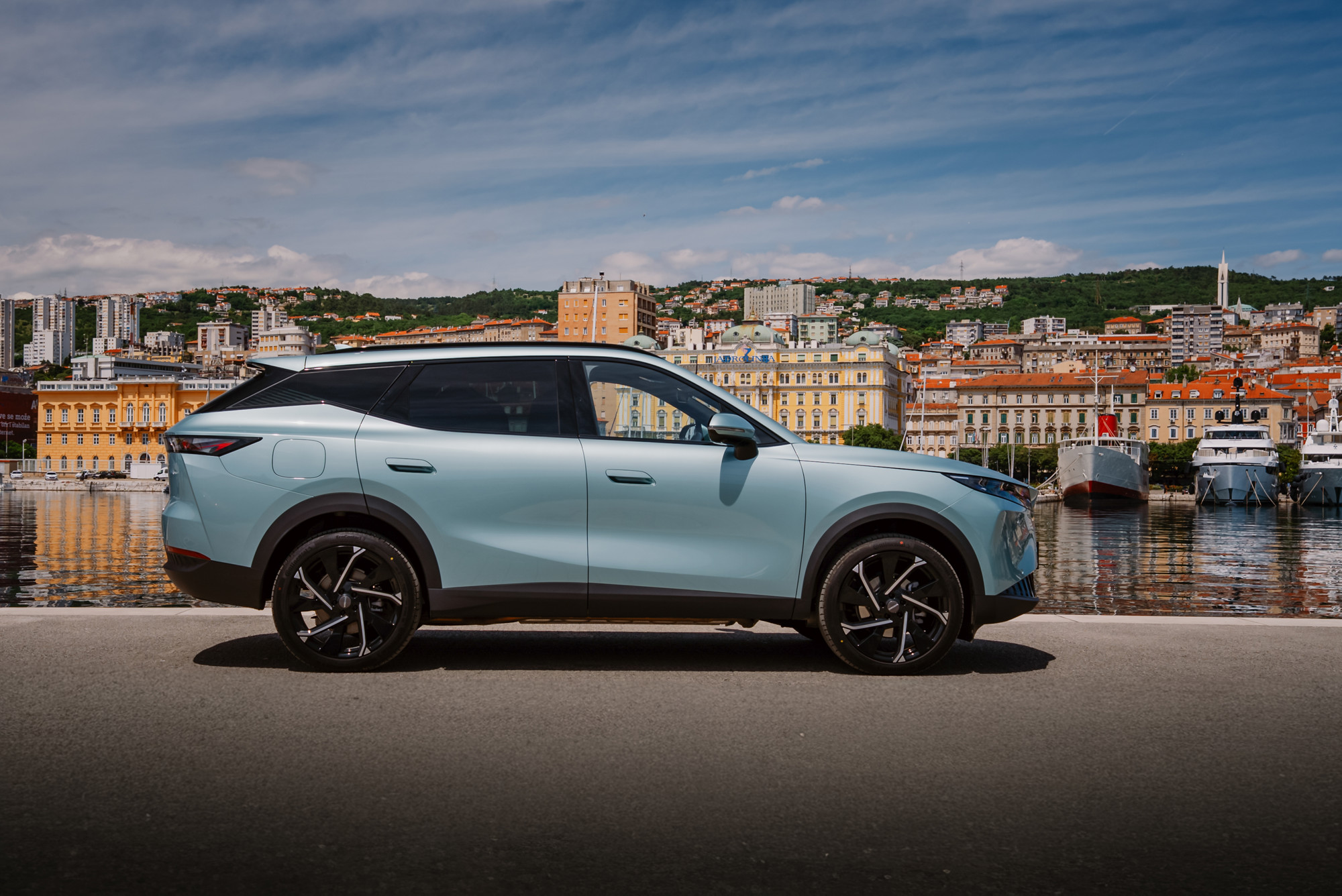 FOTO Omoda 7 u Hrvatskoj: Ovaj kineski SUV nudi gotovo sve, a starta od 34.990 eura