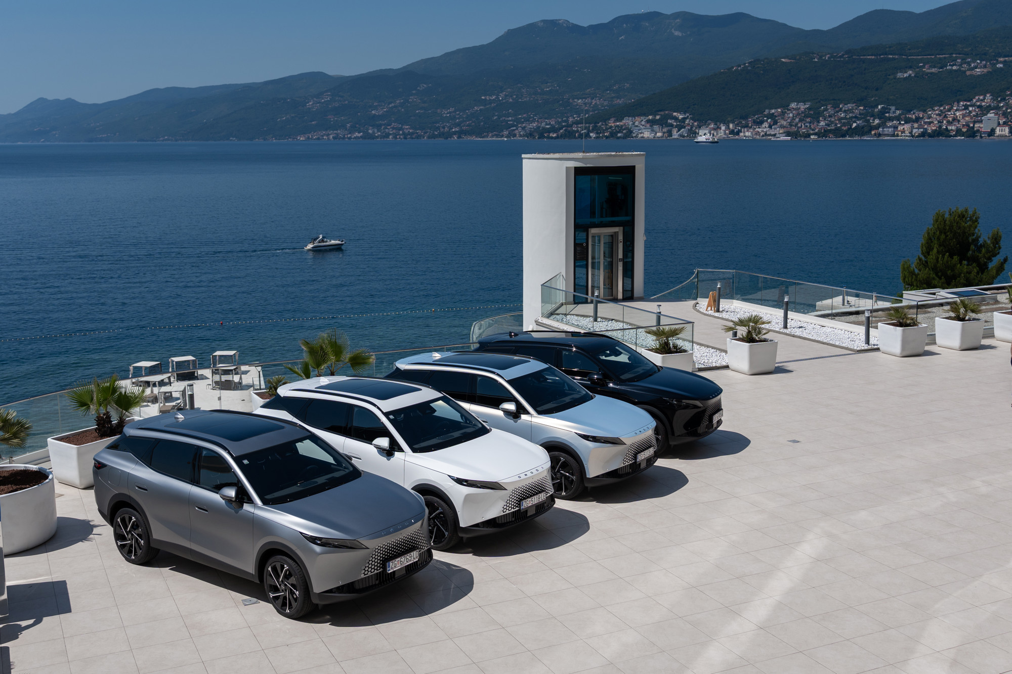 FOTO Omoda 7 u Hrvatskoj: Ovaj kineski SUV nudi gotovo sve, a starta od 34.990 eura