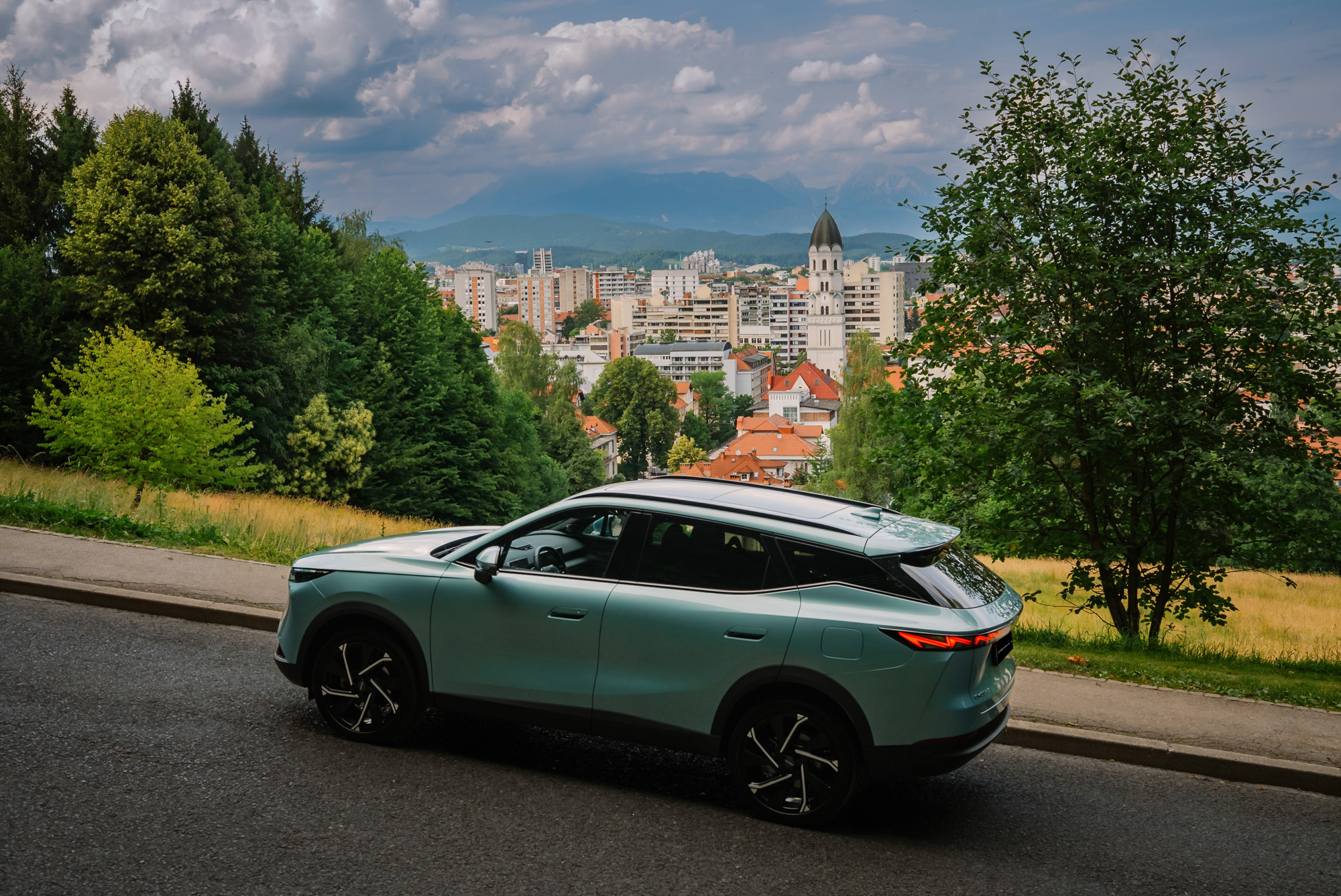 FOTO Omoda 7 u Hrvatskoj: Ovaj kineski SUV nudi gotovo sve, a starta od 34.990 eura