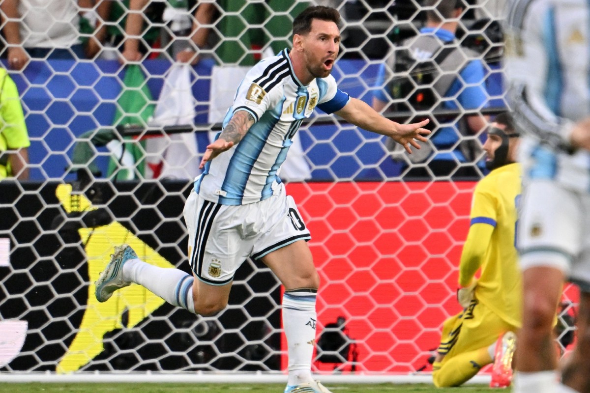 Čudesni Messi uništio Alžir. Zabio hat-trick i postao najbolji strijelac SP-a