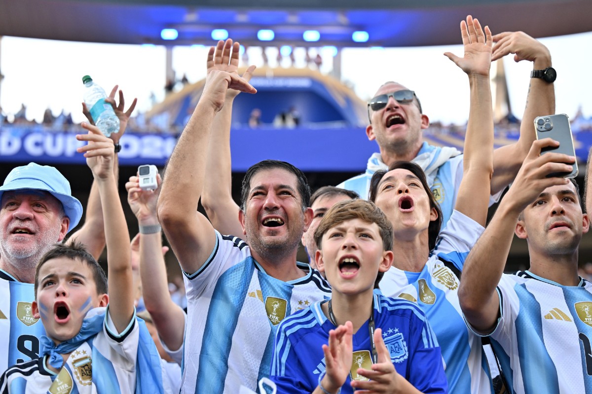 Čudesni Messi uništio Alžir. Zabio hat-trick i postao najbolji strijelac SP-a