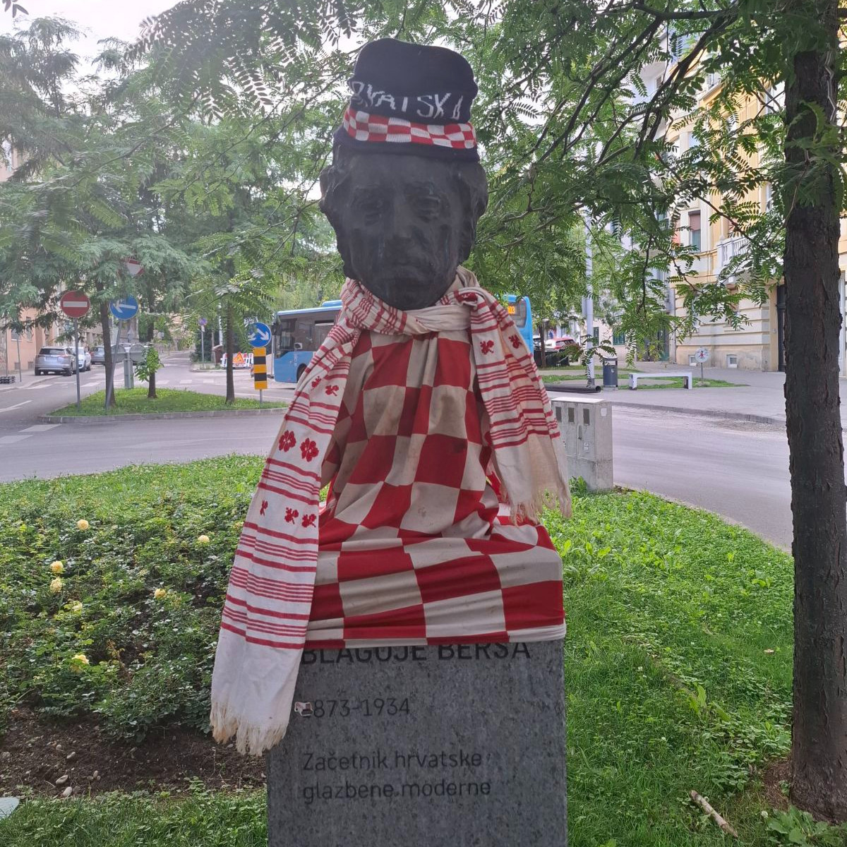 FOTO Zagrebom vlada navijačka euforija, prošetali smo gradom
