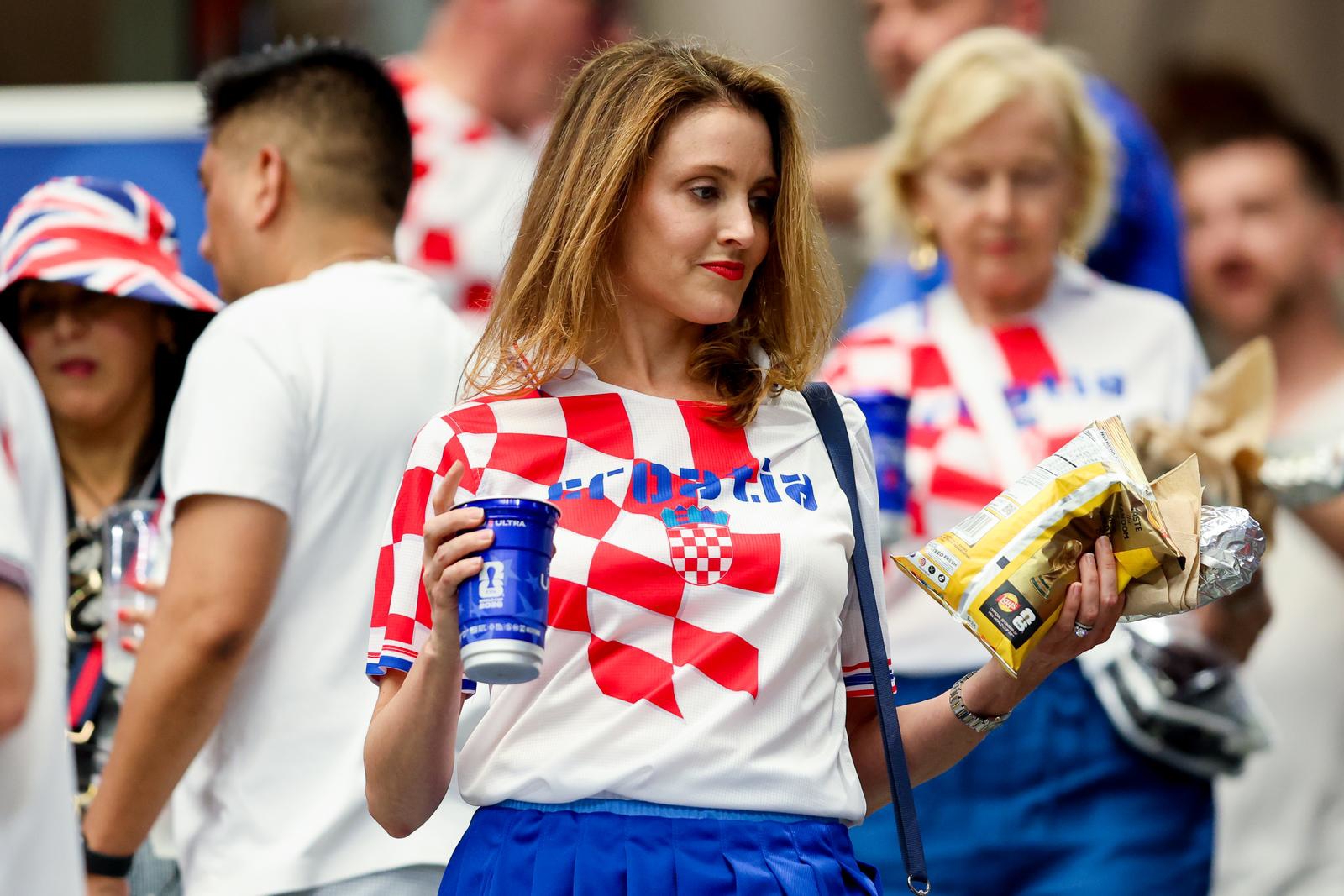 FOTO Predivne Hrvatice neumorno navijale za Vatrene i dok su gubili