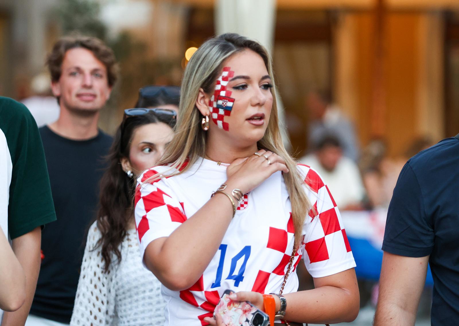 FOTO Predivne Hrvatice neumorno navijale za Vatrene i dok su gubili