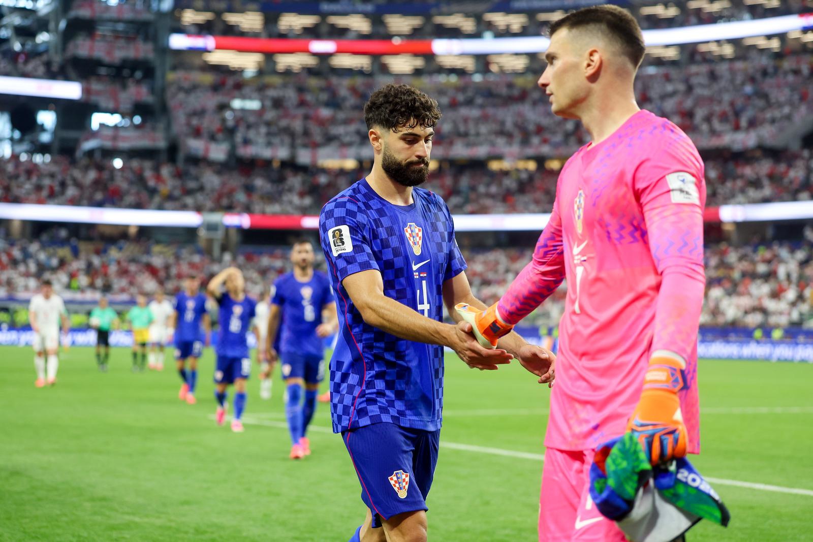 FOTO Tužni izrazi lica Vatrenih nakon poraza od Engleske