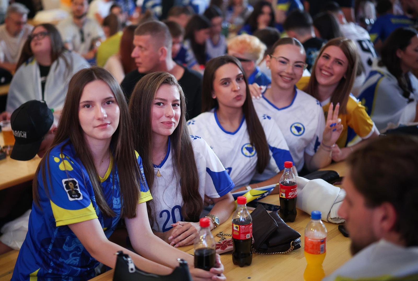 FOTO Sarajevo već slavi kao da je BiH pobijedila