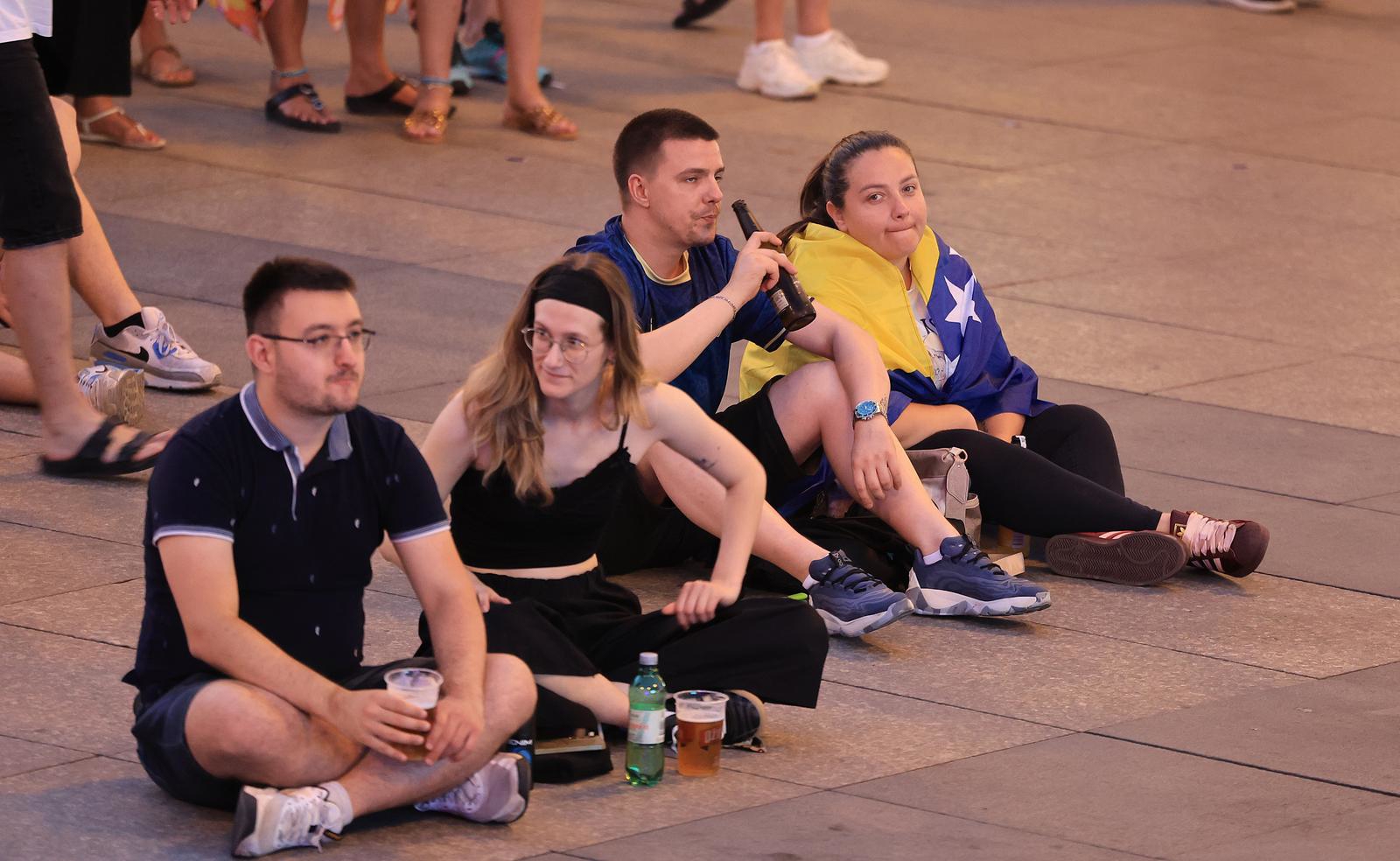 Pogledajte kakva je bila atmosferu u centru Zagreba: Napeto se pratila utakmica BiH