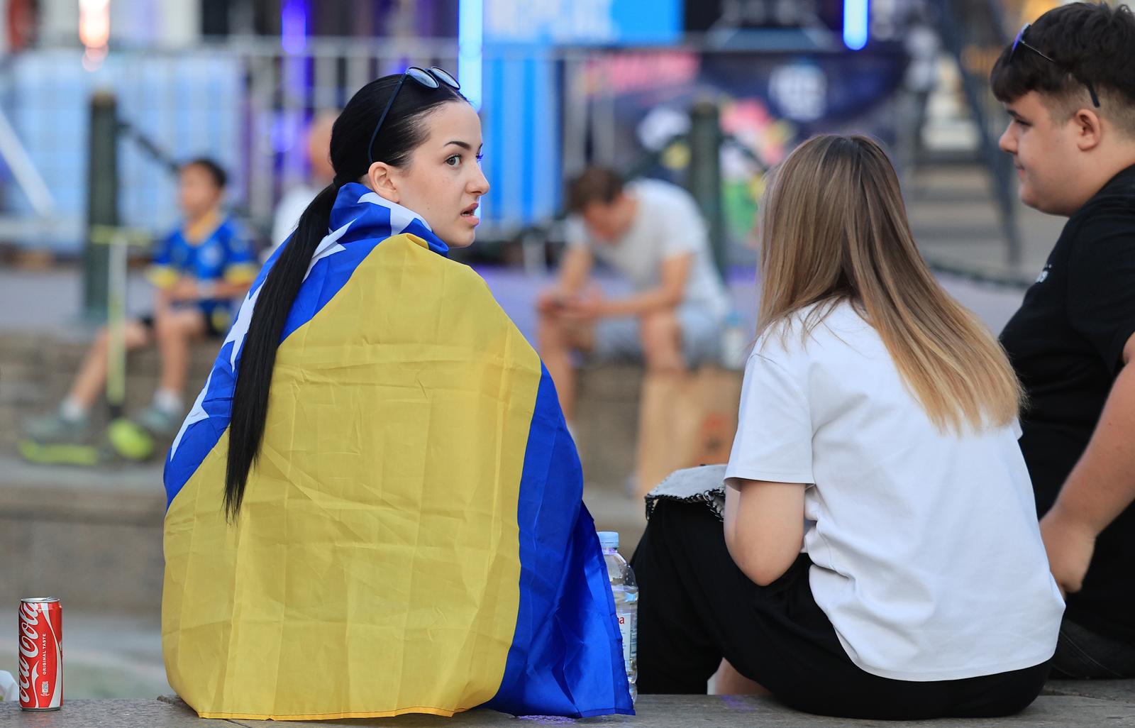 Pogledajte kakva je bila atmosferu u centru Zagreba: Napeto se pratila utakmica BiH