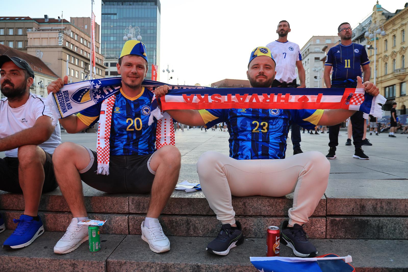 Pogledajte kakva je bila atmosferu u centru Zagreba: Napeto se pratila utakmica BiH