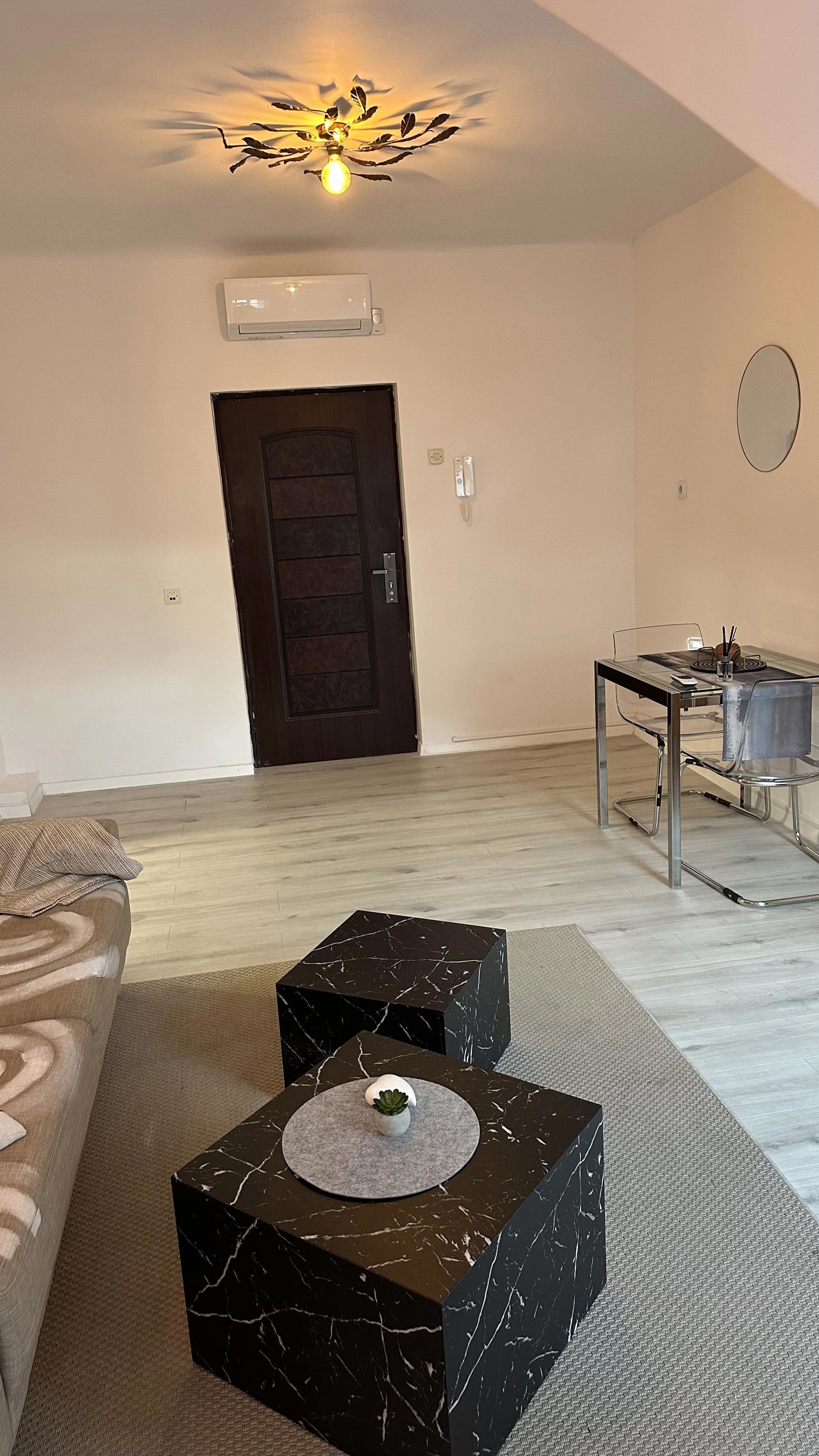 Stan kod Britanca prodaje se za 168.000 €, potpuno je renoviran i namješten