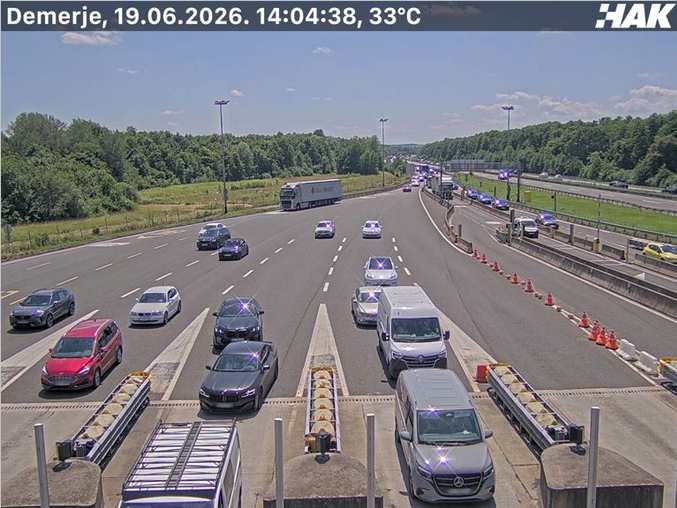 Pojačan promet na cestama prema moru, kolona kod Lučkog duga 5 km