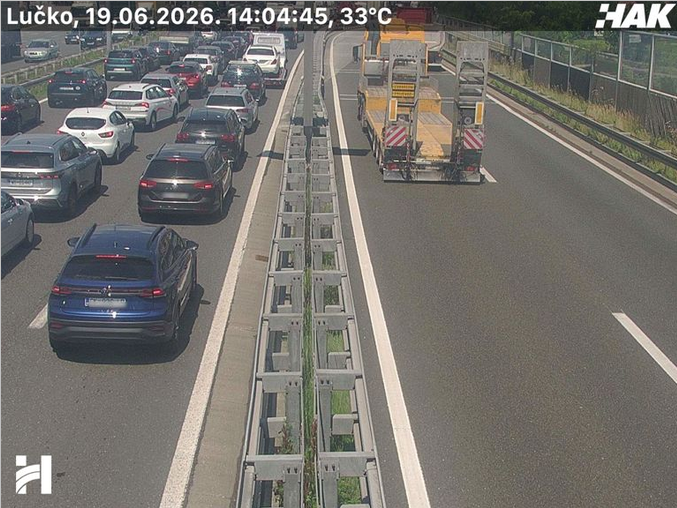 Pojačan promet na cestama prema moru, kolona kod Lučkog duga 5 km
