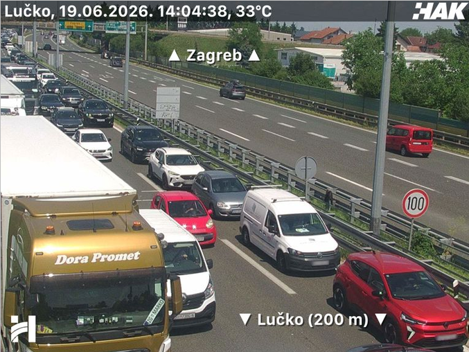 Pojačan promet na cestama prema moru, kolona kod Lučkog duga 5 km