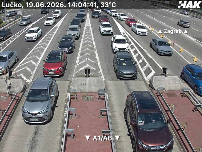 Pojačan promet na cestama prema moru, kolona kod Lučkog duga 5 km