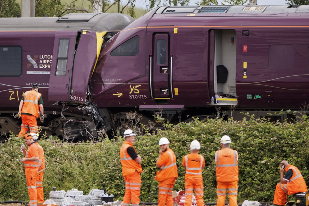 U sudaru vlakova kod Londona poginuo strojovođa. Broj ozlijeđenih porastao na 100