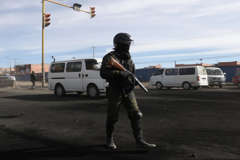 Bolivija uklanja blokade, predsjednik tvrdi da narkoterorizam pokušava državni udar