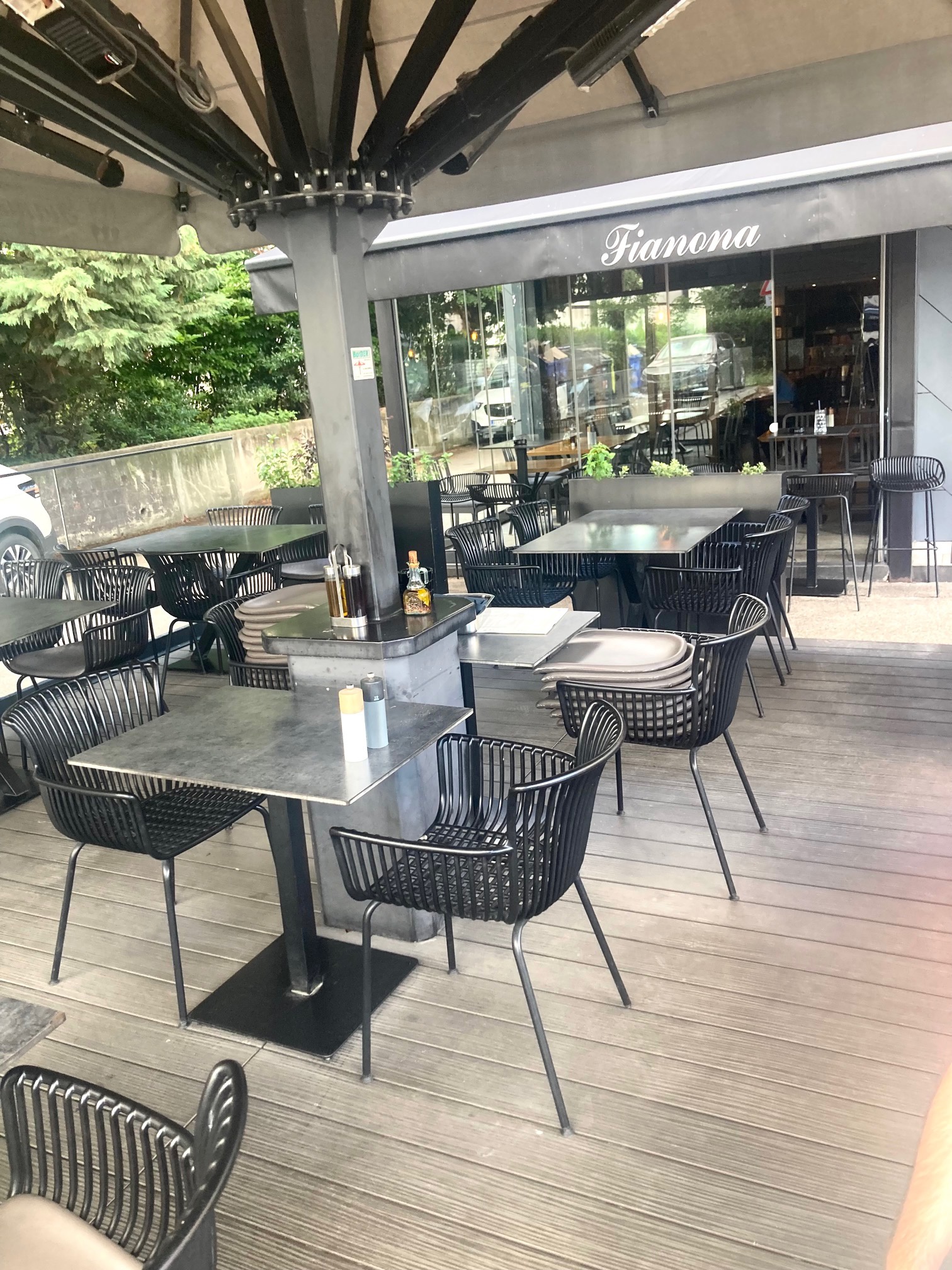 Lovac je u Zagrebu pronašao izvrsnu kvartovsku pizzeriju s čak 40 pizza u ponudi
