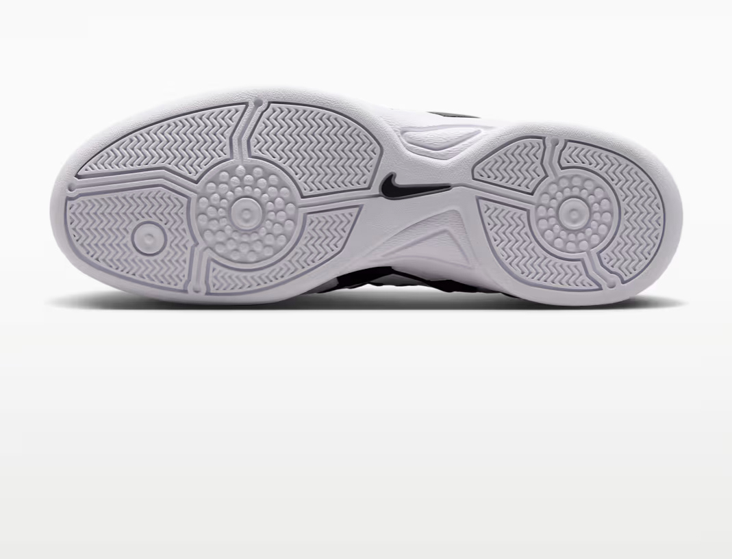 Nike je lansirao tenisice koje izgledaju kao nogometna lopta