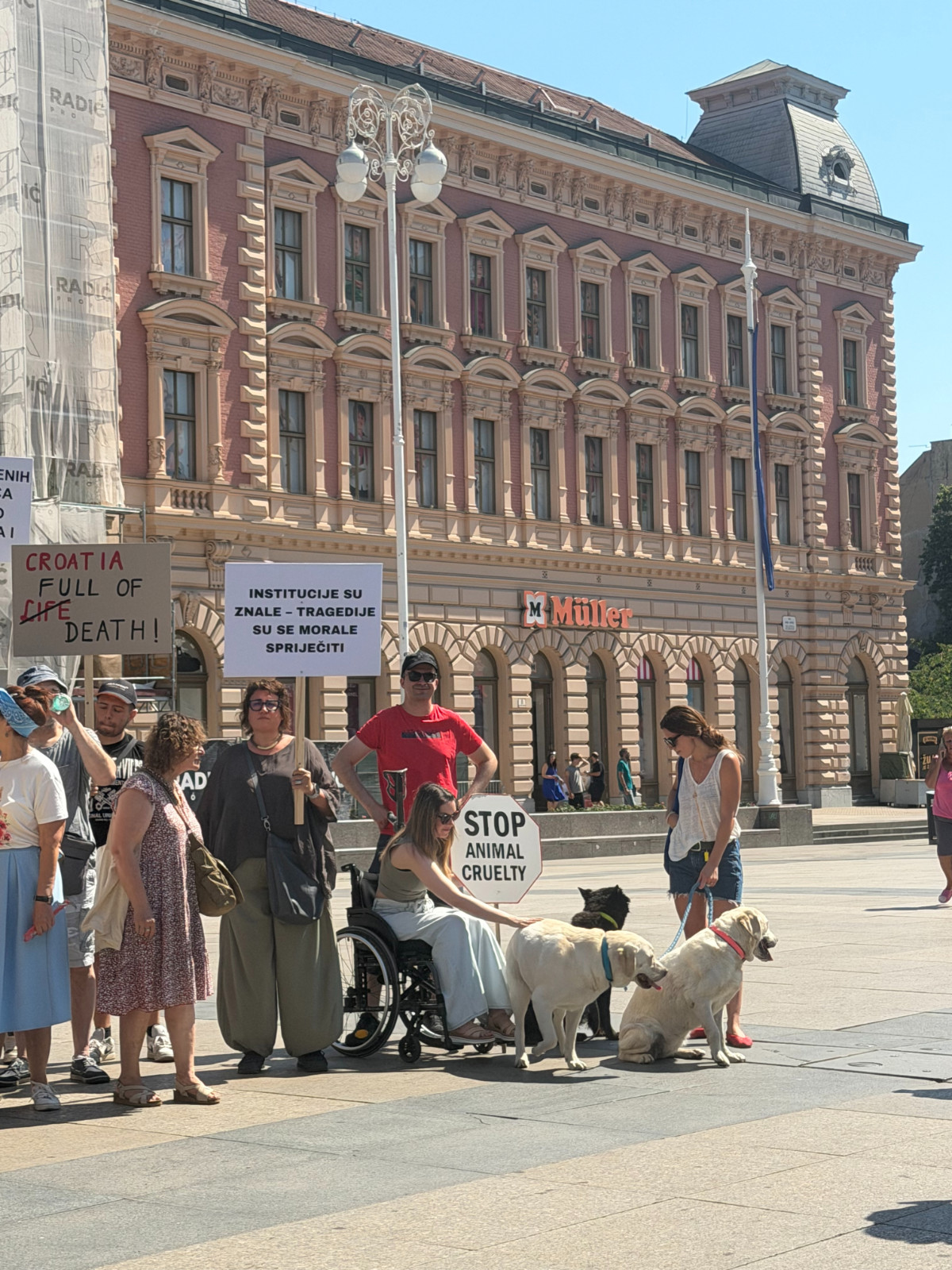 U Zagrebu održan prosvjed protiv zlostavljanja životinja. "Ne želimo brojati mrtve"