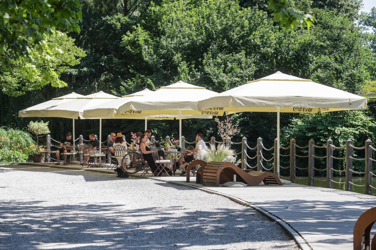 FOTO Zagrepčani spas od vrućine potražili u Maksimiru