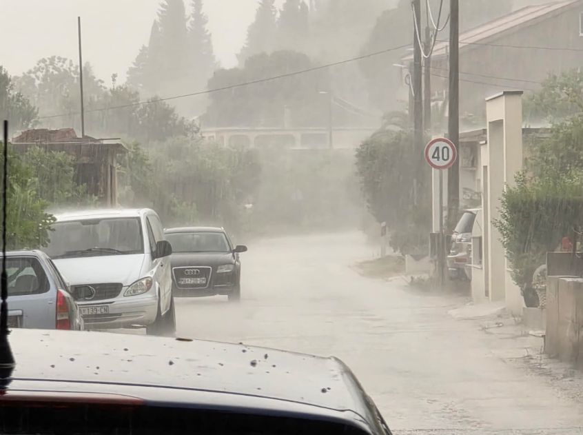 Rekordi u tri grada, oluja u Dalmaciji. Meteorologinja: Prijeti razorno nevrijeme