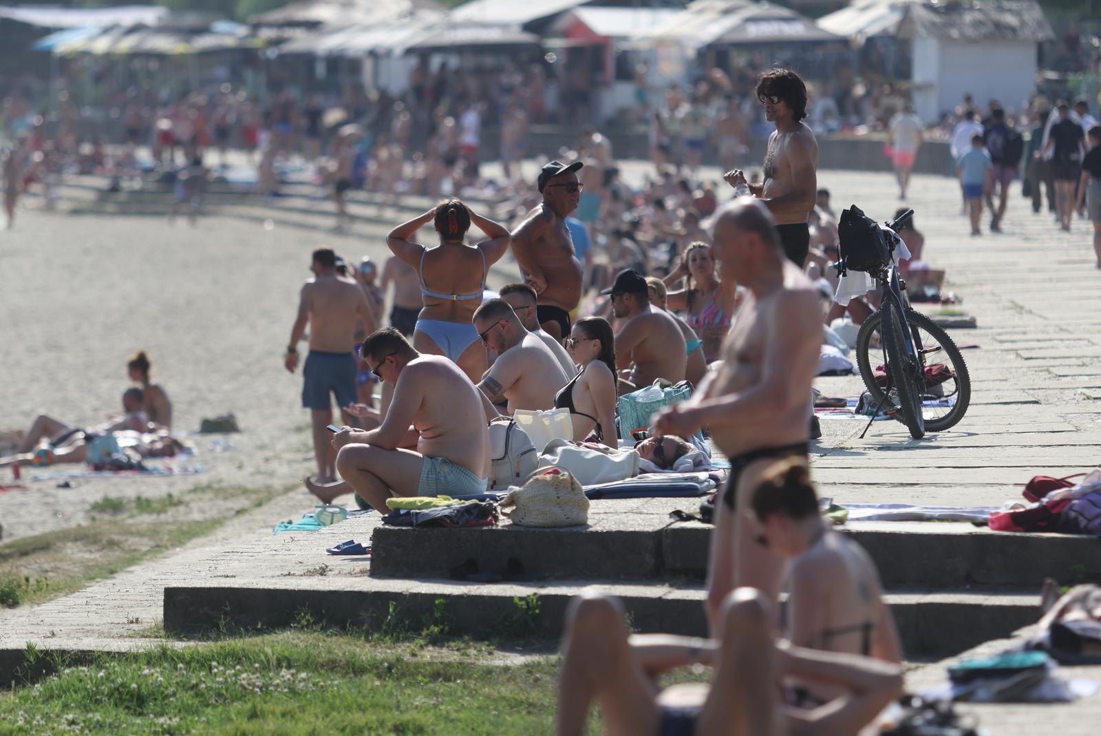 Rekordi u tri grada, oluja u Dalmaciji. Meteorologinja: Prijeti razorno nevrijeme