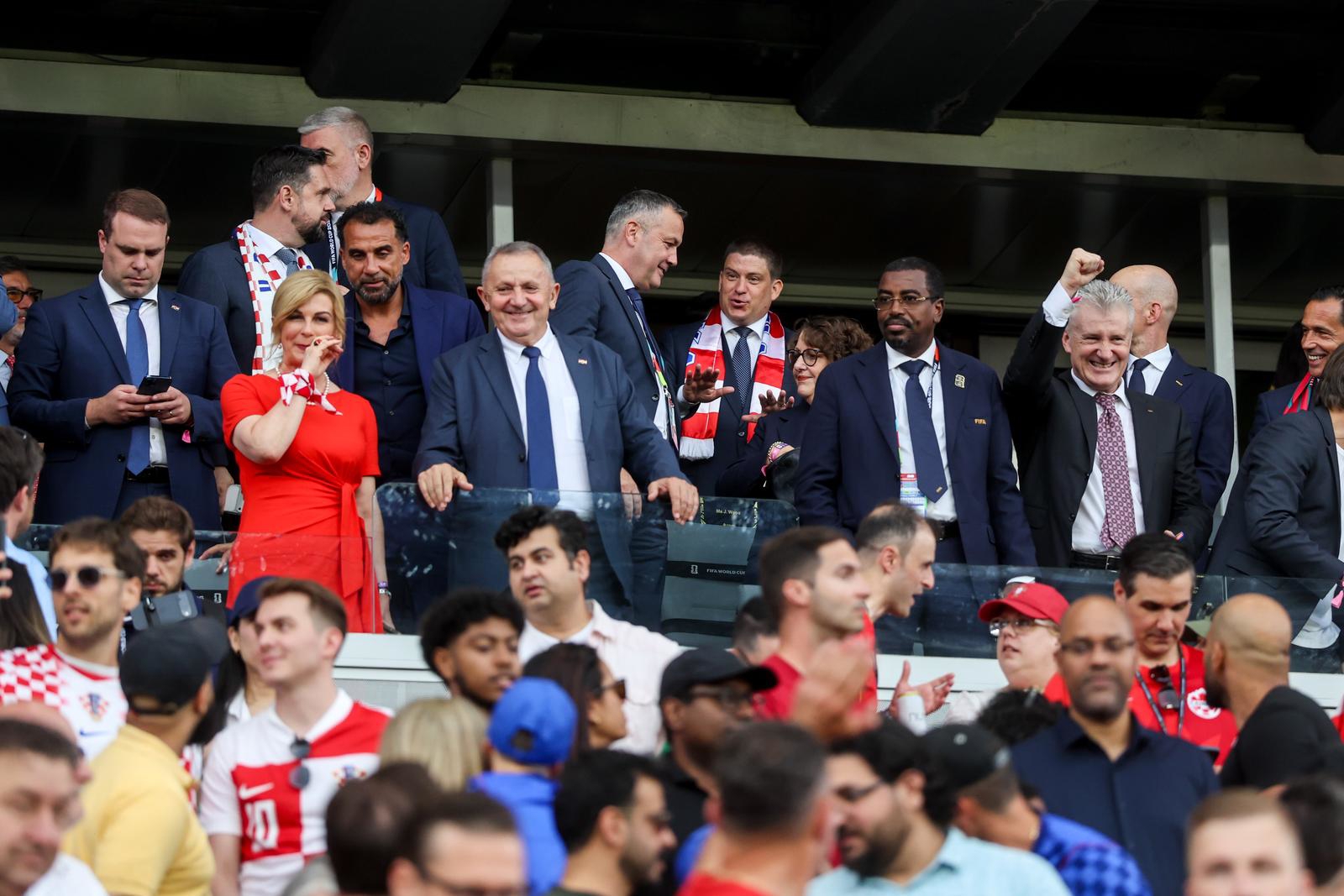 FOTO Kolinda je na tribinama u crveno-bijelom, mahala je kamerama