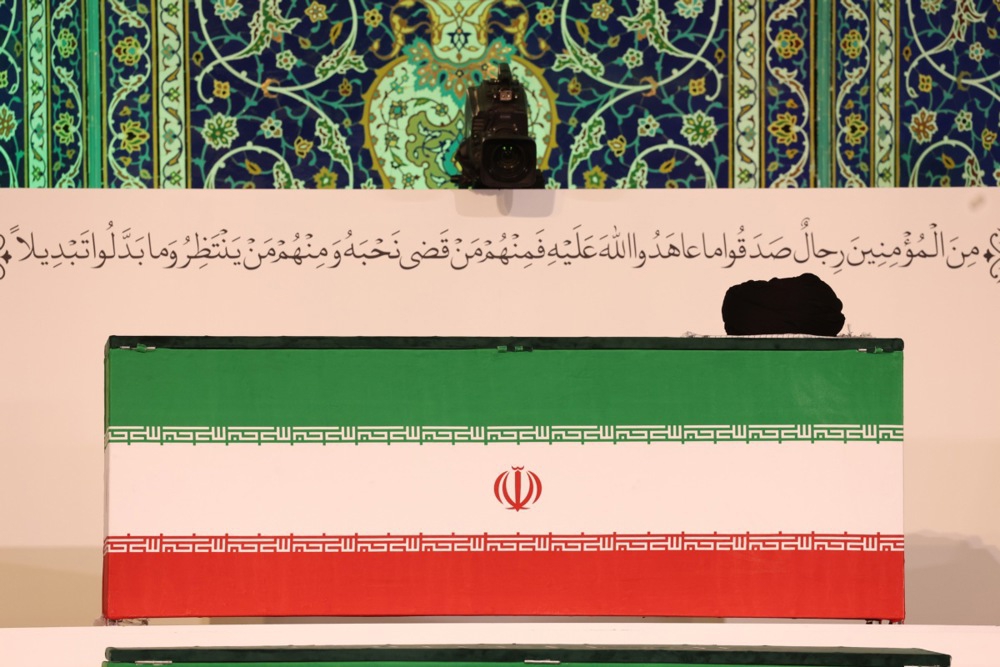 Iran izložio lijesove Hameneija i njegove obitelji, očekuju se milijuni ljudi