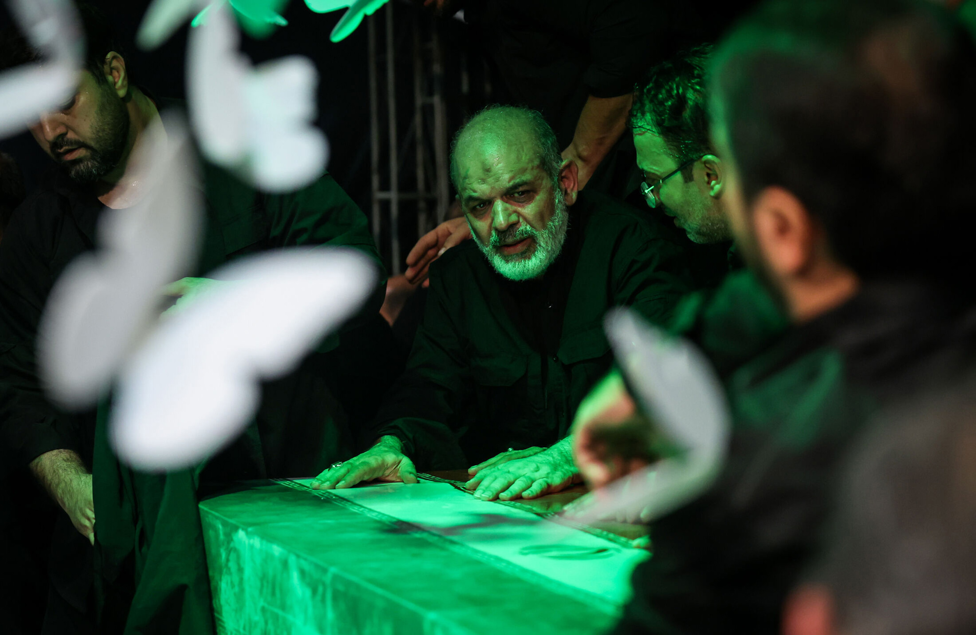 Iran izložio lijesove Hameneija i njegove obitelji, očekuju se milijuni ljudi