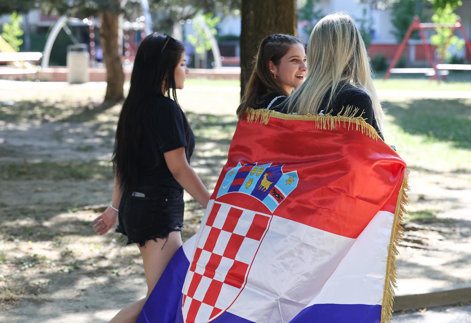 FOTO Pogledajte atmosferu u Zaprešiću uoči Thompsonovog koncerta