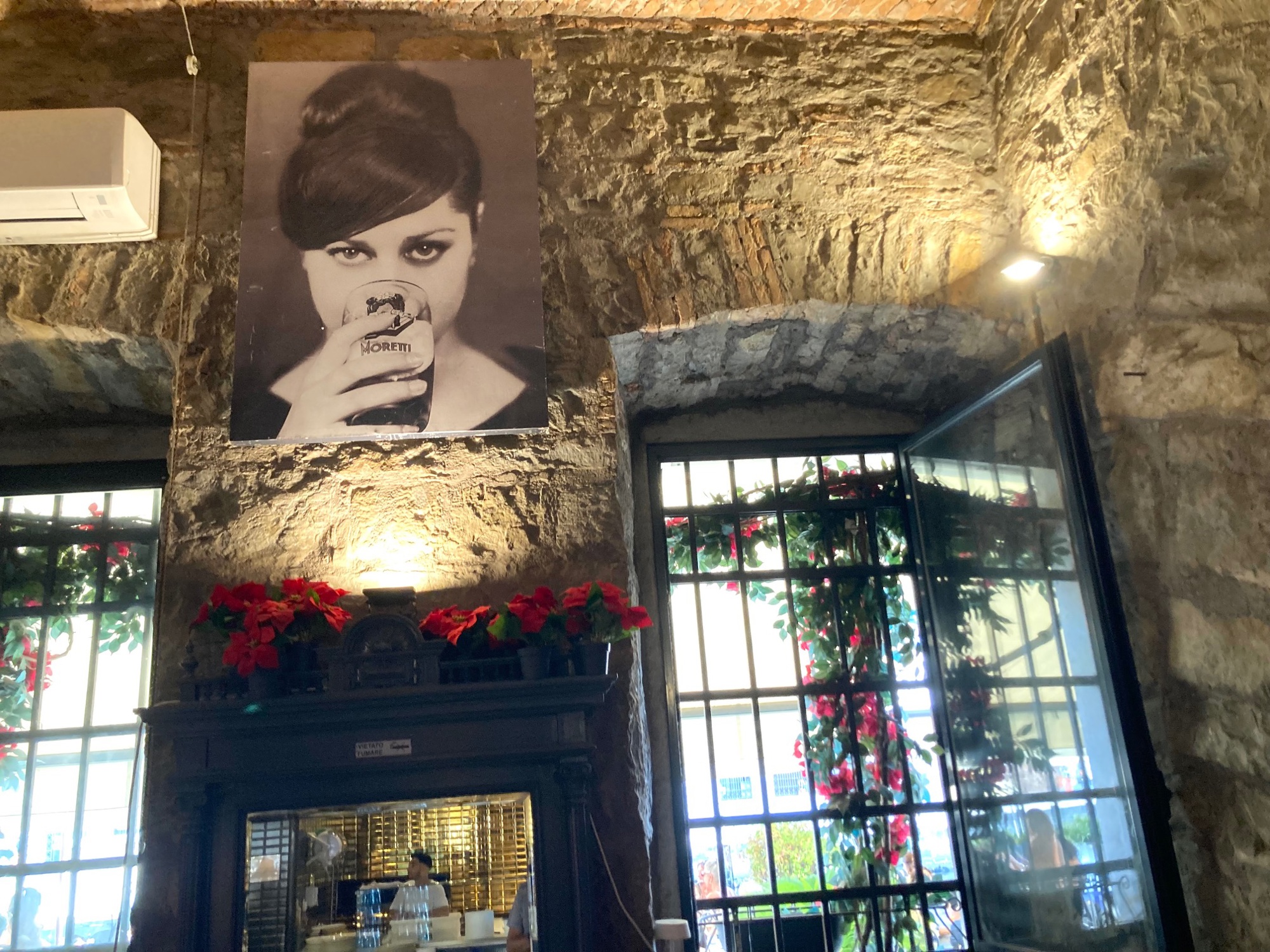 Bio sam u pizzeriji u centru Trsta - ipak se ne mogu pojesti ultra jeftine pizze