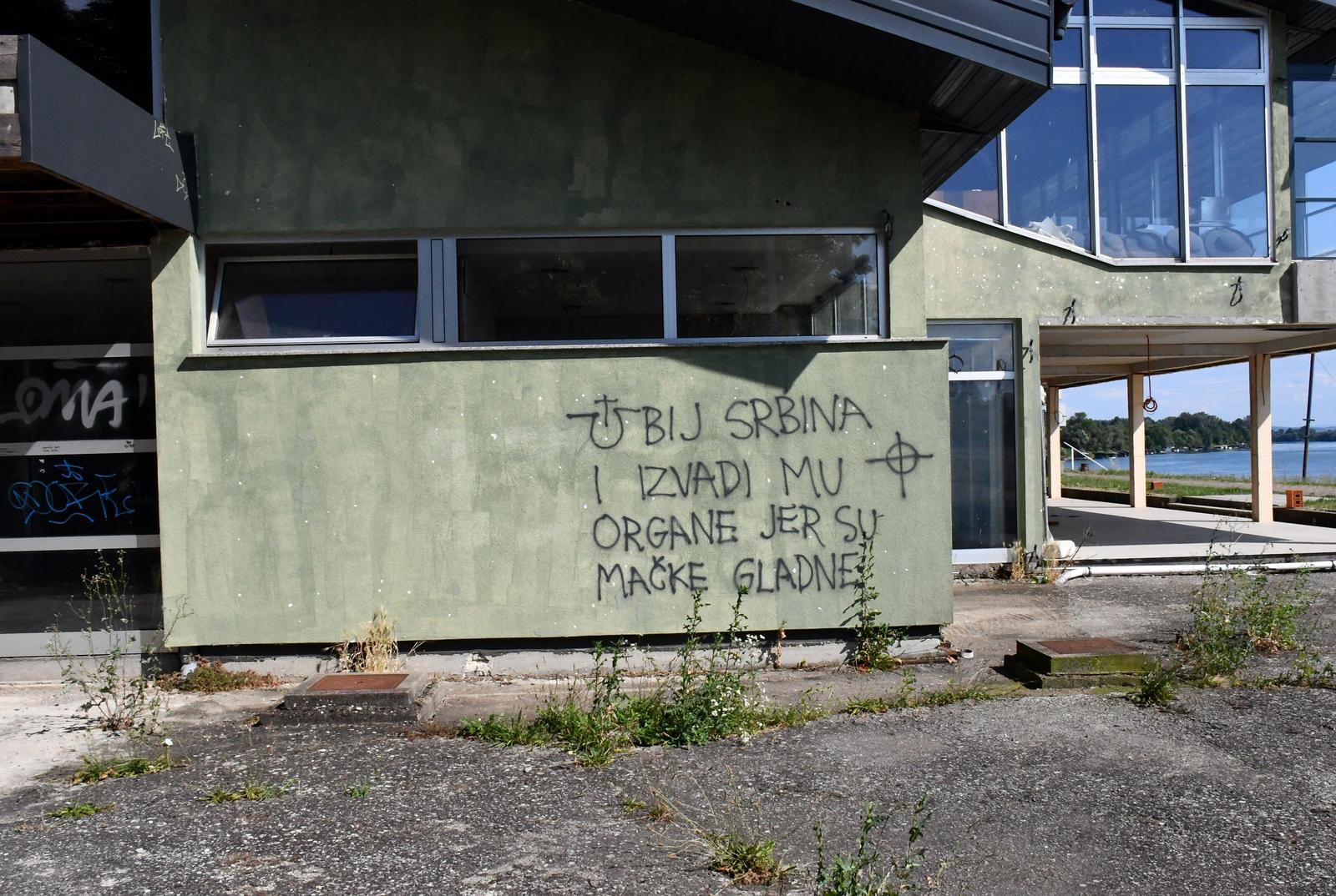 FOTO U Slavonskom Brodu osvanuo grafit mržnje protiv Srba
