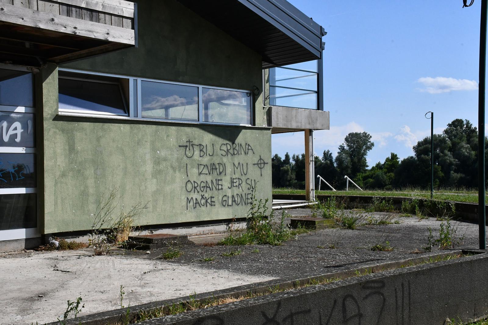 FOTO U Slavonskom Brodu osvanuo grafit mržnje protiv Srba
