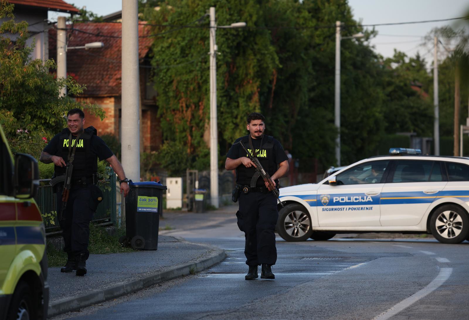 Satima prijetio i pucao iz kuće u koju se zabarikadirao kod Zagreba. Priveden je