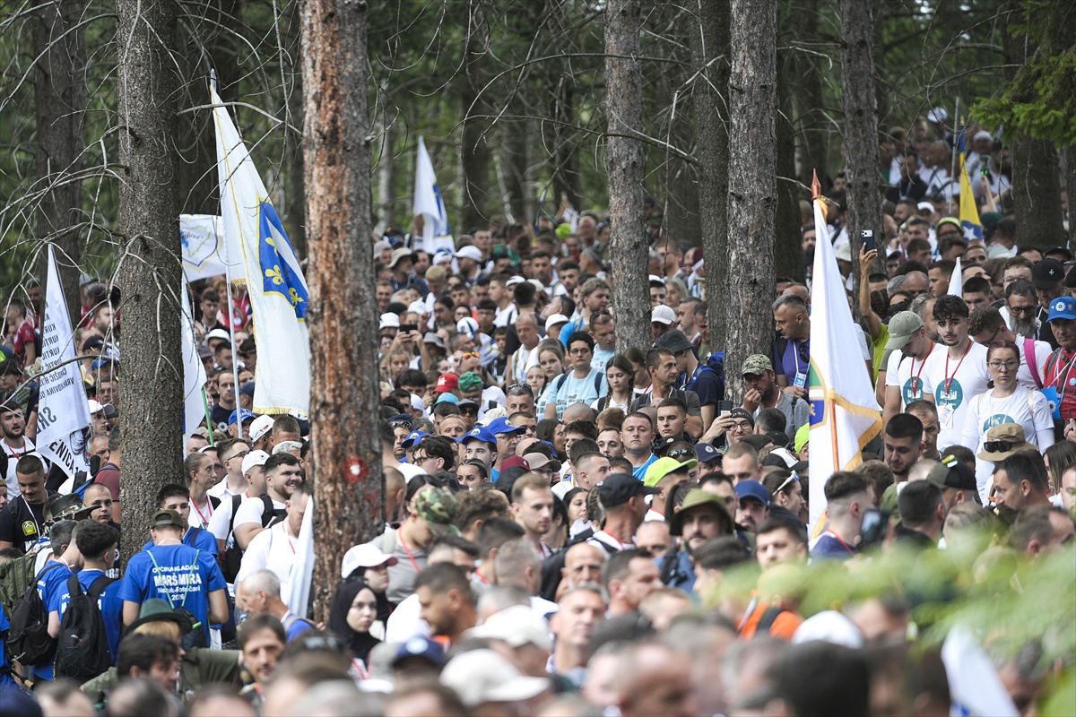Tisuće u Maršu mira idu prema Srebrenici, pridružit će se i vukovarski ultramaratonci