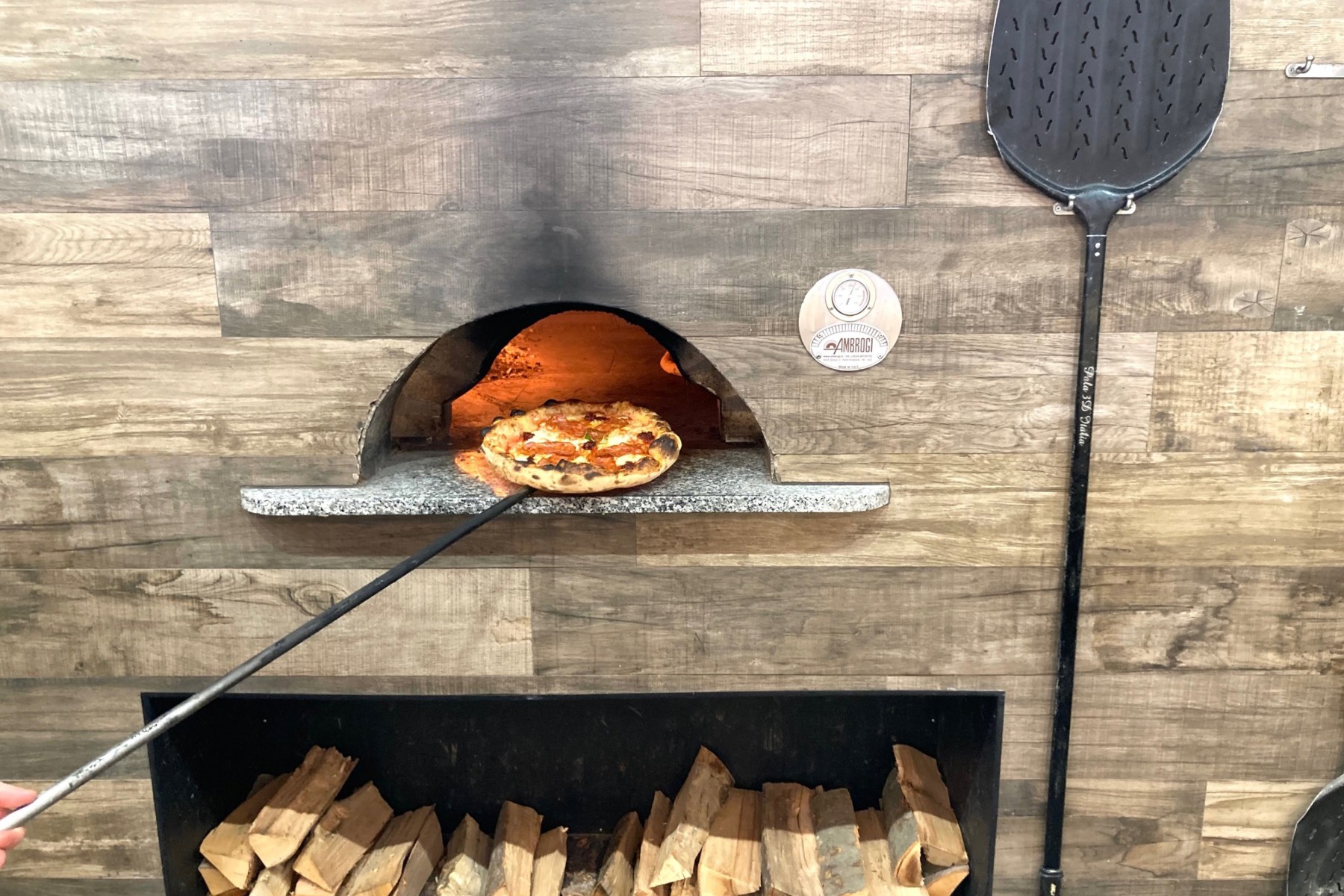 Vratio sam se u jednu od najboljih pizzerija u Ljubljani. Pizze su drugačije, ali...