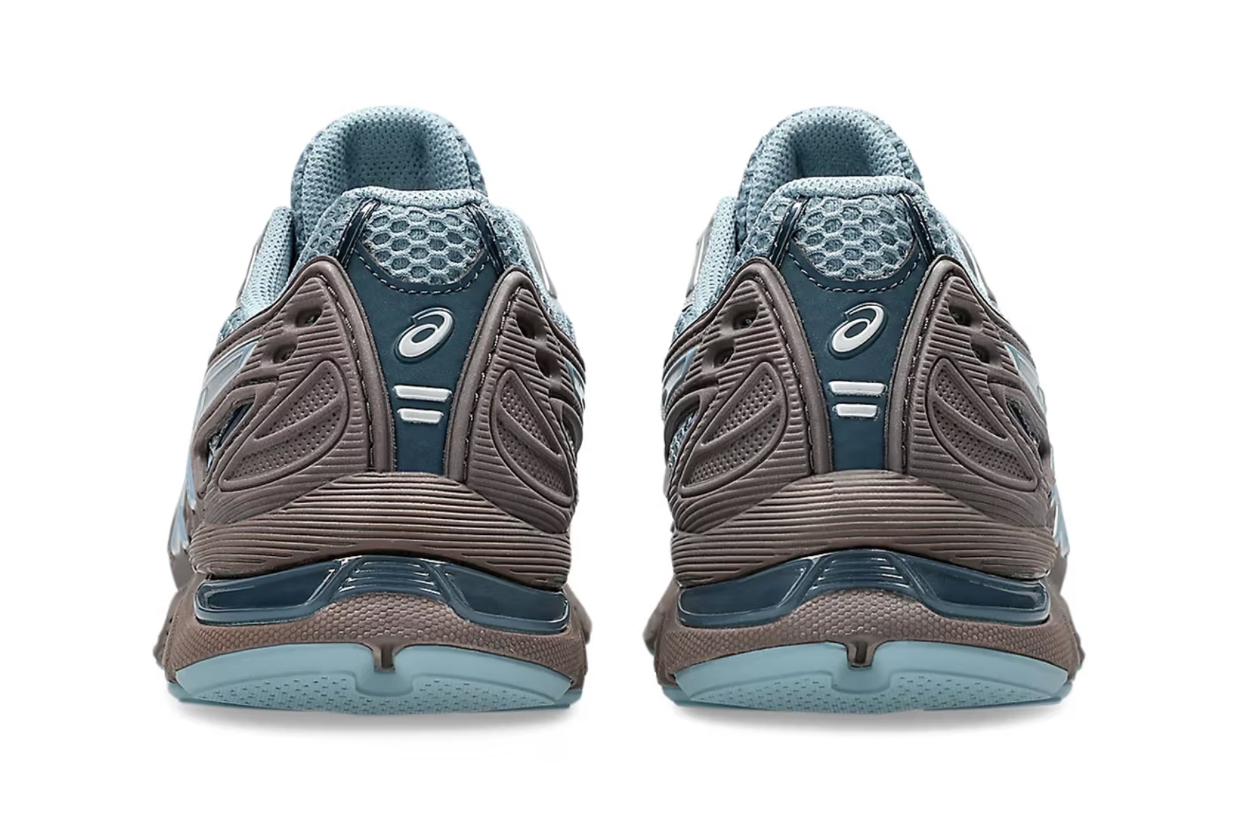 ASICS predstavio futurističke tenisice u plavim i smeđim tonovima