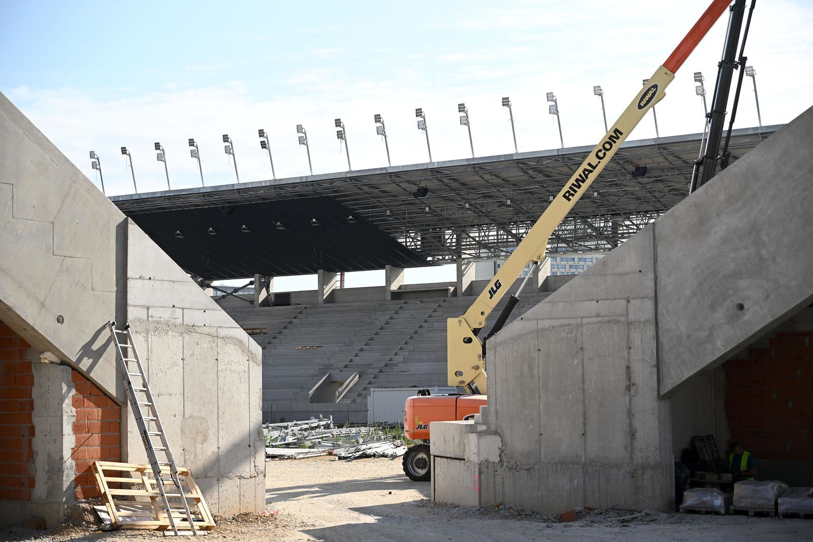 FOTO Na stadionu u Kranjčevićevoj natkrivene su tribine