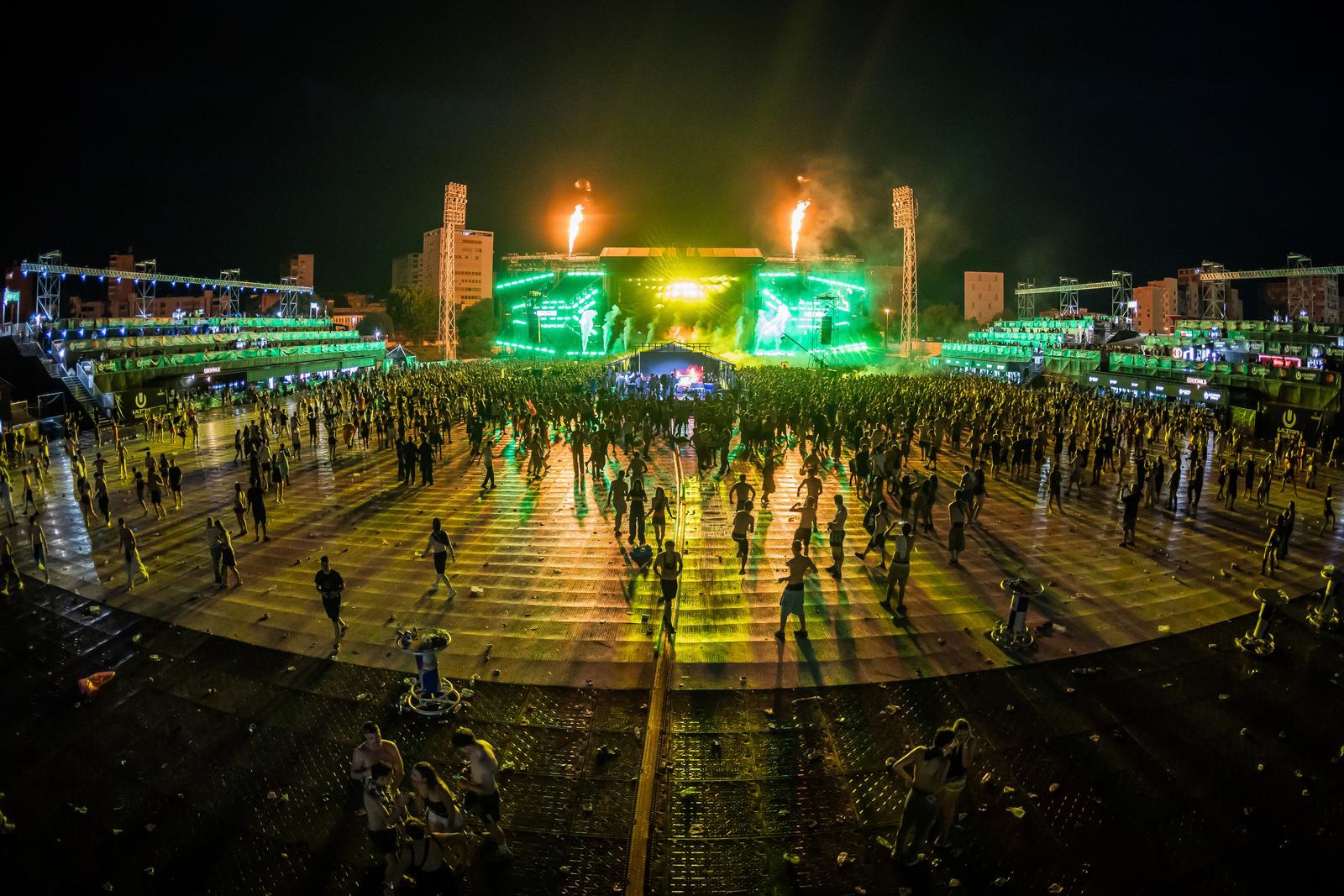 FOTO Calvin Harris oduševio krcatu Ultru, a nakon nastupa uslijedio je kaos