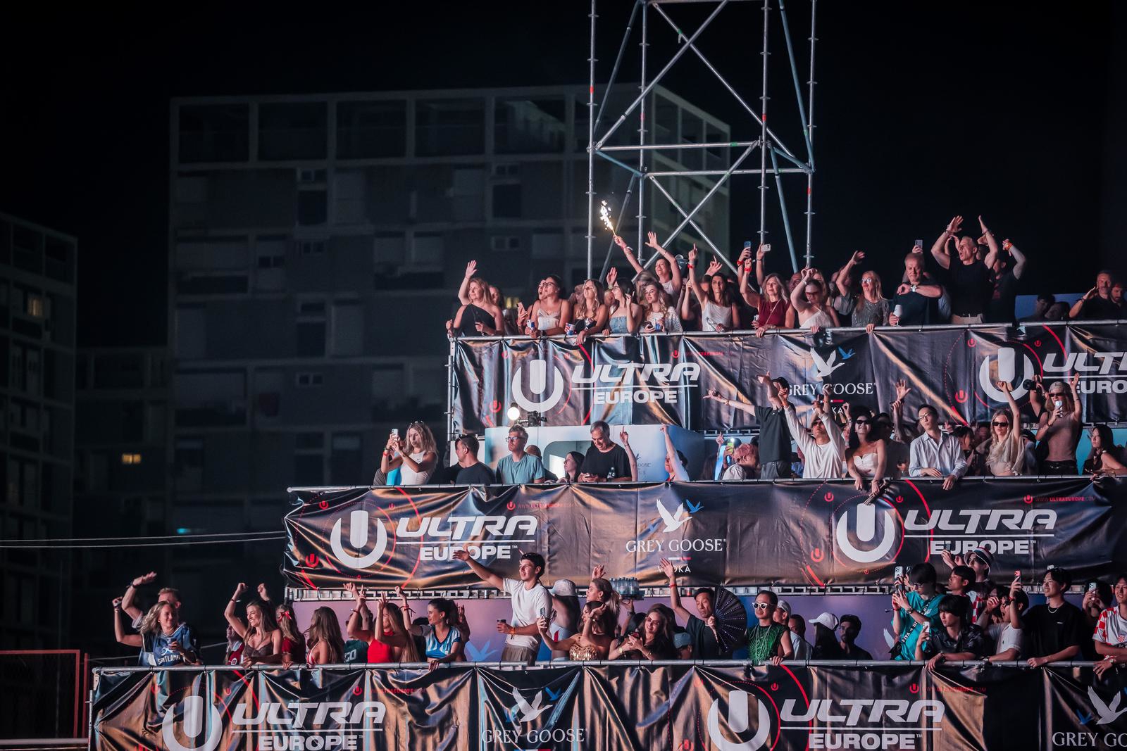 FOTO Calvin Harris oduševio krcatu Ultru, a nakon nastupa uslijedio je kaos