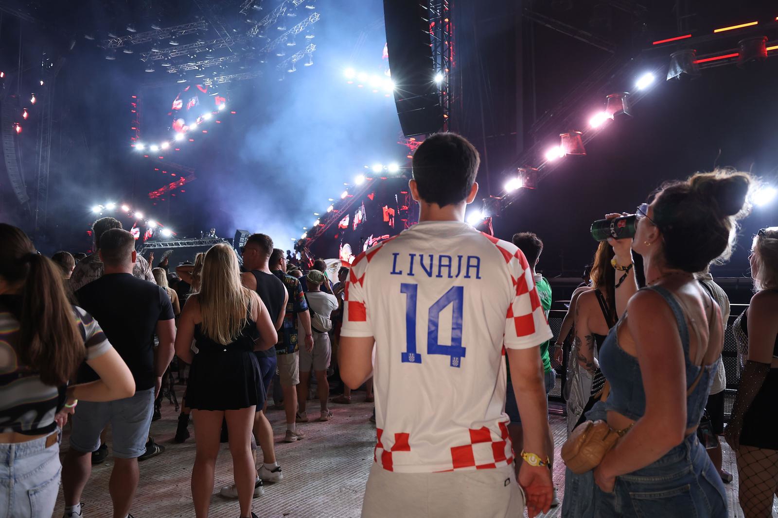 FOTO Zbog SP-a jedan odjevni predmet potpuno je zavladao Ultrom