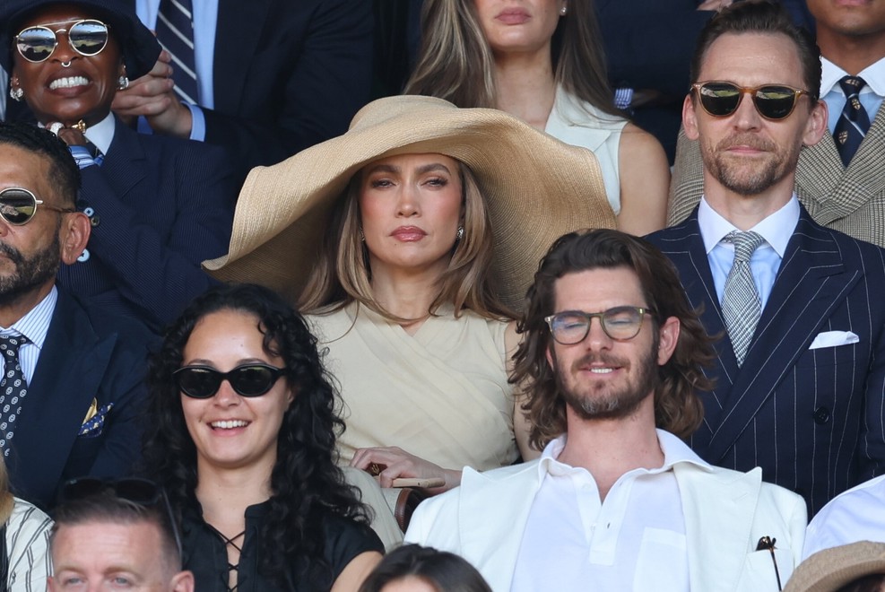 Jennifer Lopez i Tom Hiddleston
