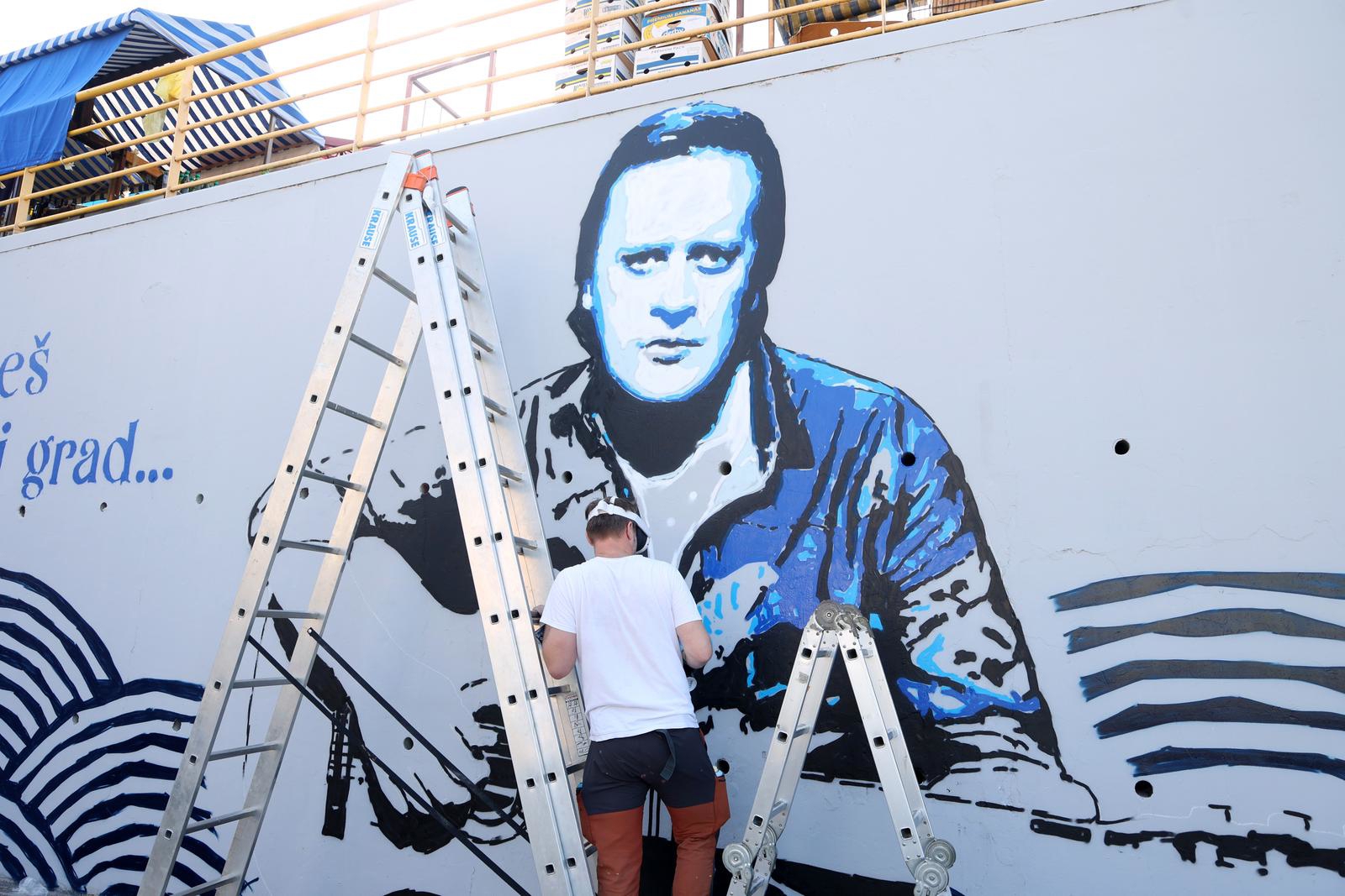 U Šibeniku izrađen mural posvećen Arsenu Dediću