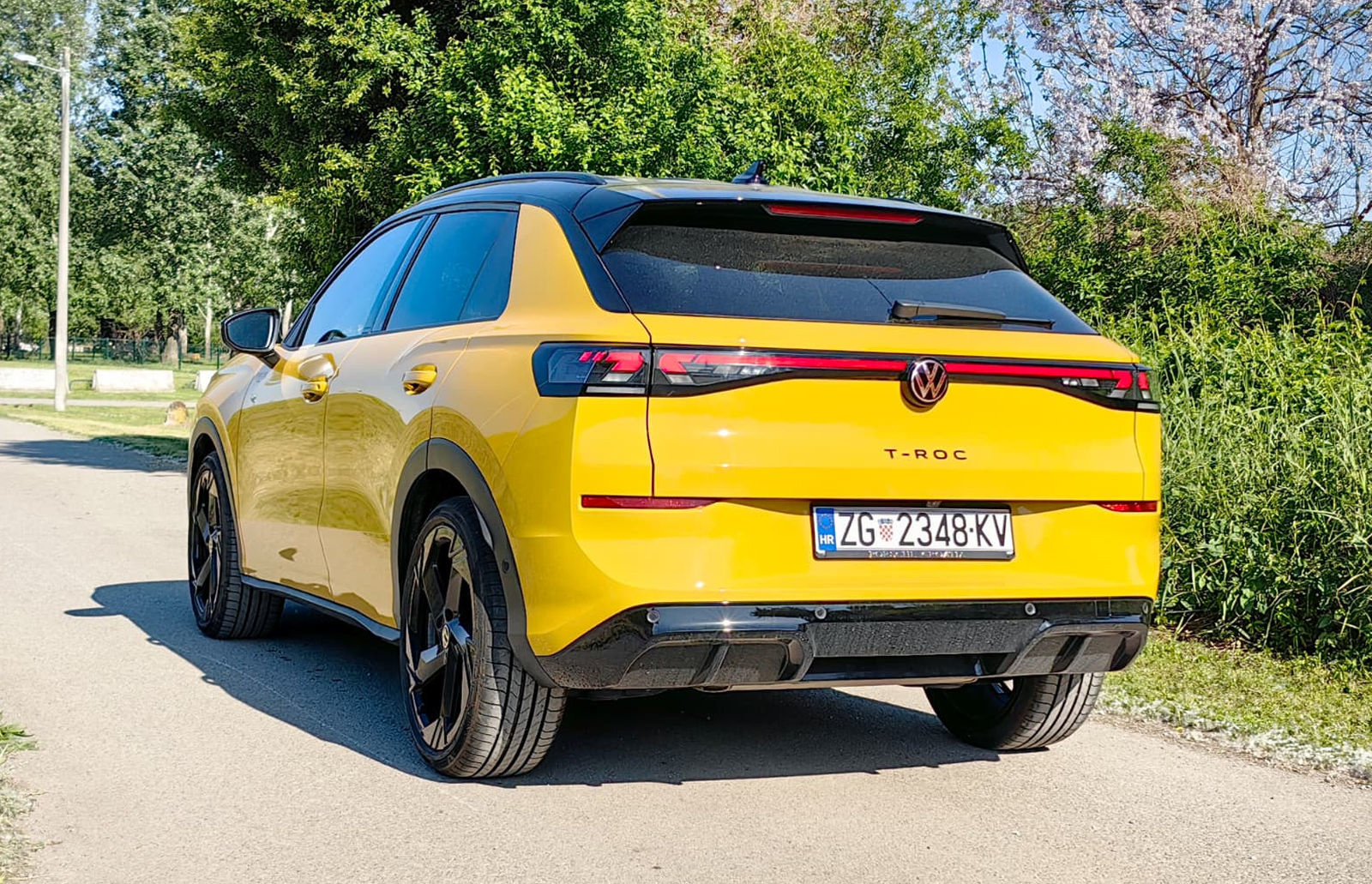 Novi VW T-Roc u R-Line paketu. Još atraktivniji i opet sjajan, ali i na cijeni