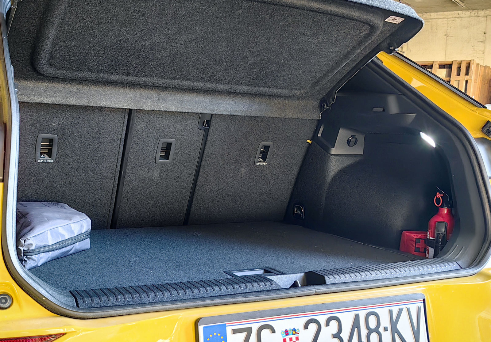 Novi VW T-Roc u R-Line paketu. Još atraktivniji i opet sjajan, ali i na cijeni