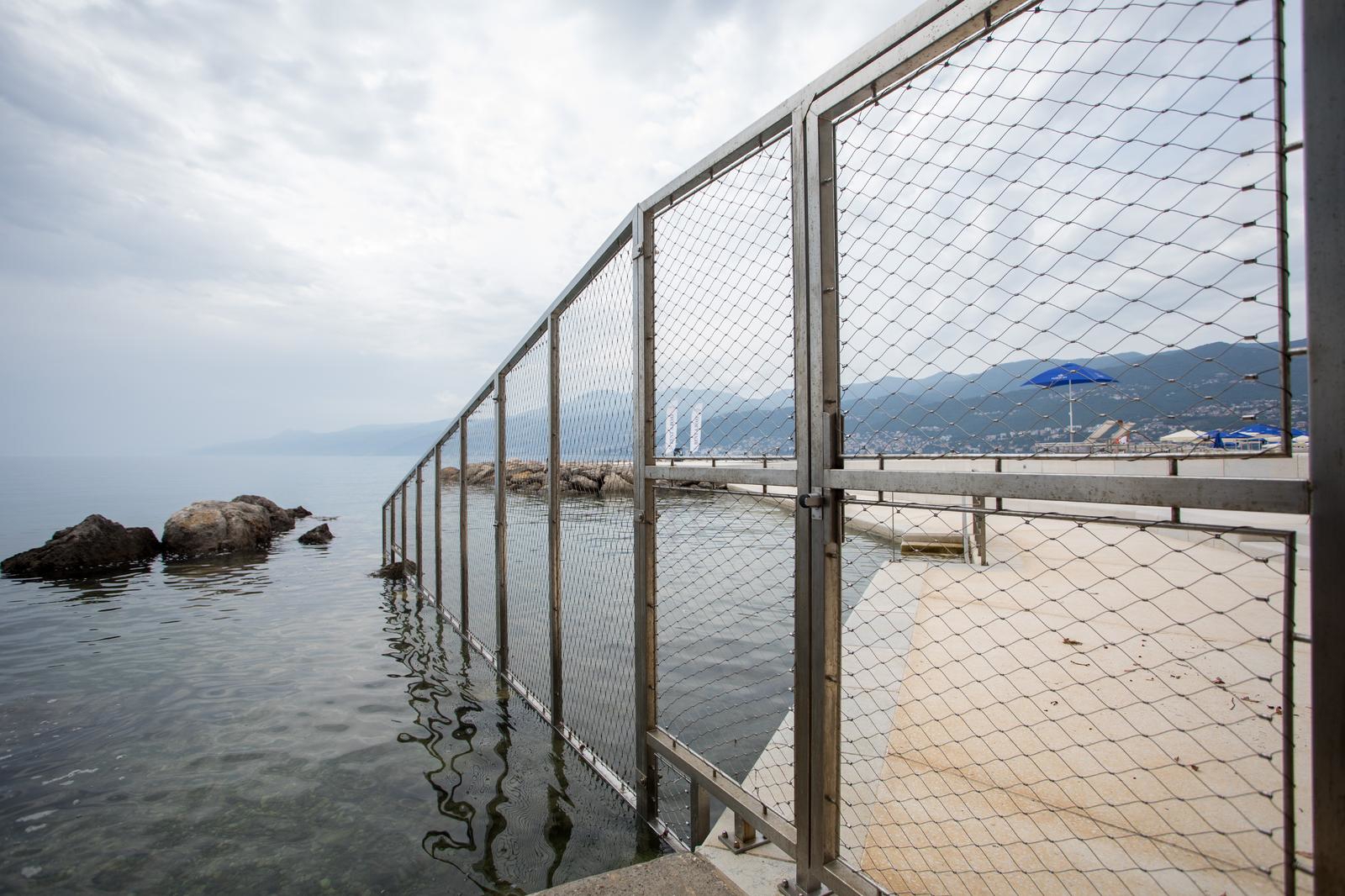 DORH provodi izvide zbog plaže ispred riječkog hotela Hilton
