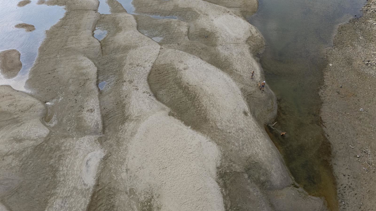 FOTO Pogledajte kako izgleda Dunav na najnižoj razini u povijesti
