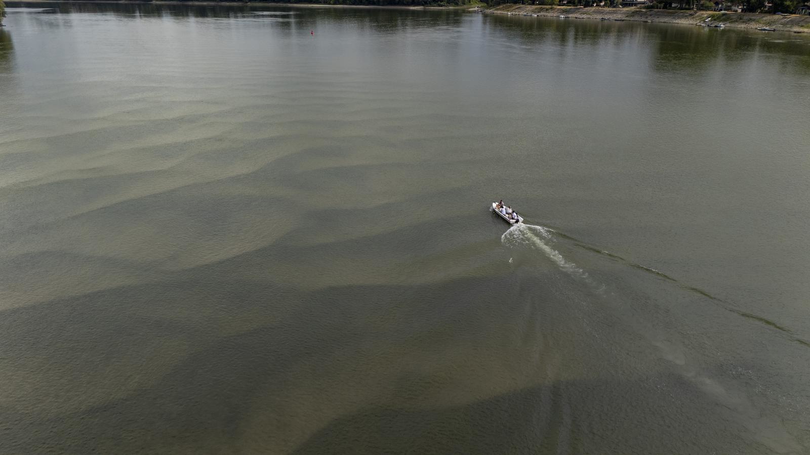 FOTO Pogledajte kako izgleda Dunav na najnižoj razini u povijesti