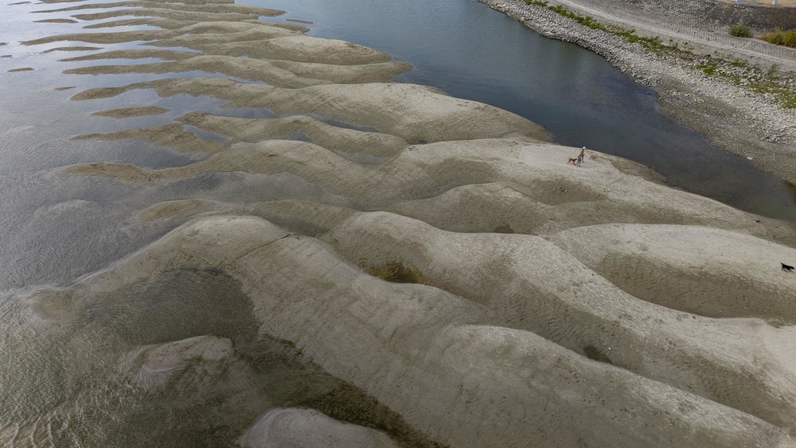 FOTO Pogledajte kako izgleda Dunav na najnižoj razini u povijesti