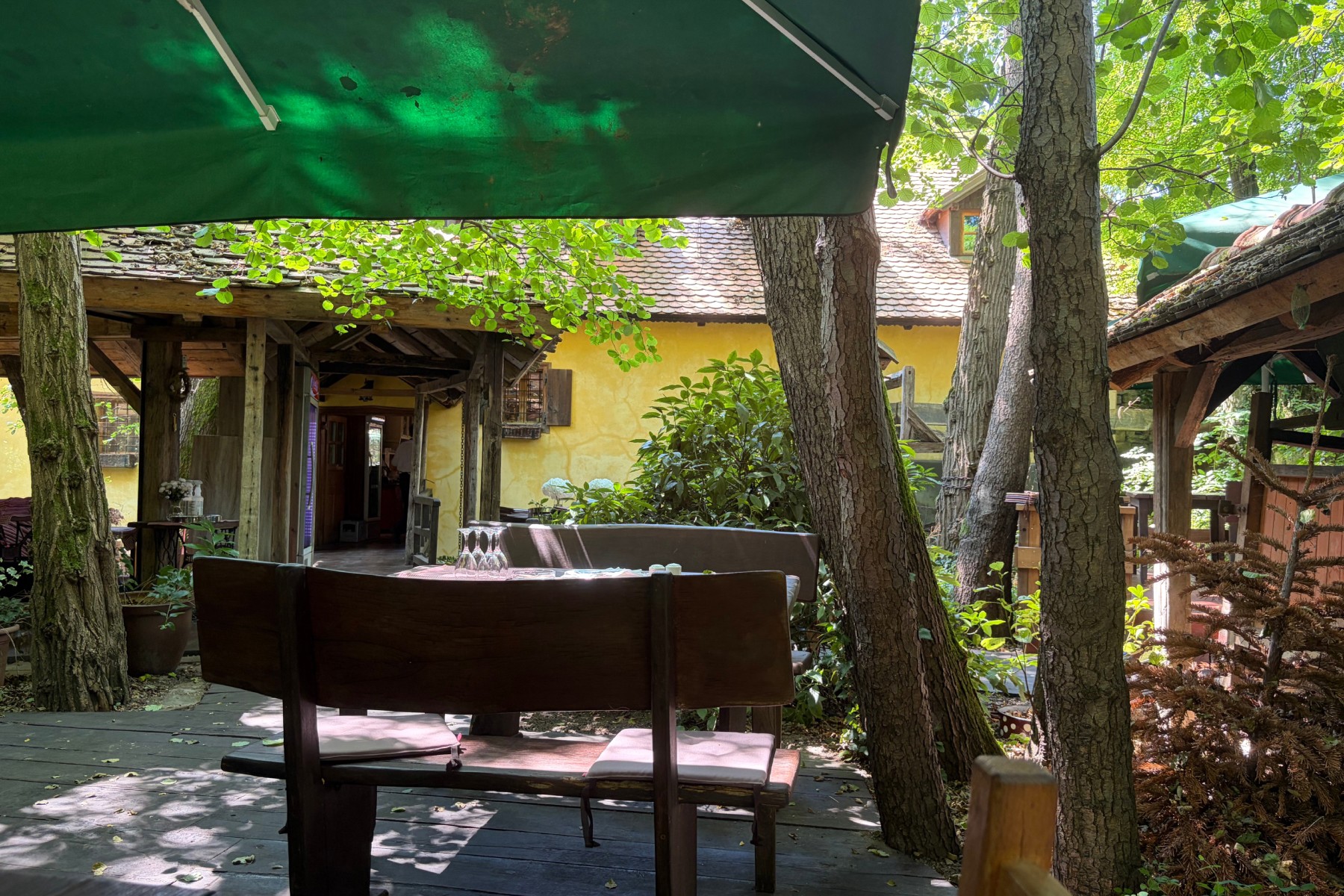 Bili smo u restoranu V Starem Melinu. Ovdje se jede domaća hrana uz šum potoka